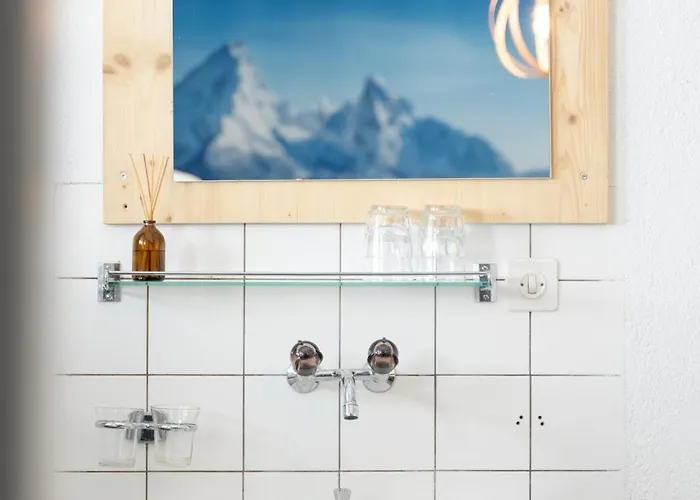 Hotel Pischa Mountain *